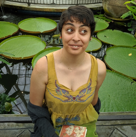 Meet your Posher, Melissa - Picture 2 of 5